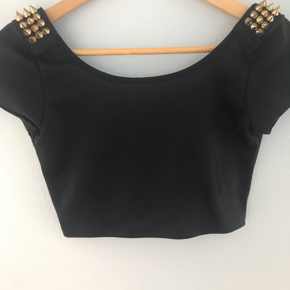 Black crop top
